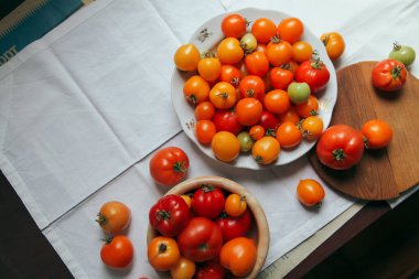 Tabak taze organik domates