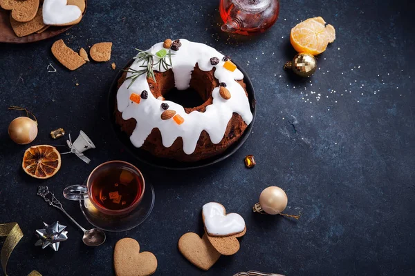 Traditional Christmas Cake Dried Fruits Soaked Rum Sugar Glaze Teatime — Stock Photo, Image