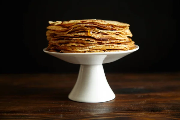 Crepes Tårta Med Apelsin Marmelad Och Honung Vit Tårta Står — Stockfoto