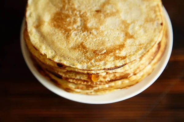 Crepes Tårta Med Apelsin Marmelad Och Honung Vit Tårta Står — Stockfoto