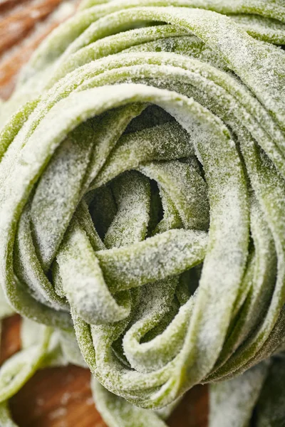 Spenat Handgjorda Italienska Tagliatelle Pasta Närbild — Stockfoto