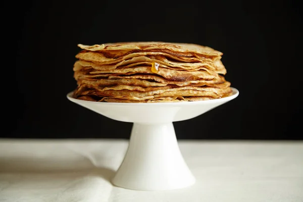 Crepes Tårta Med Apelsin Marmelad Och Honung Vit Tårta Står — Stockfoto