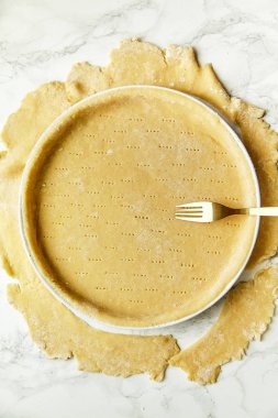 pasta pişirme pasta tarifi kavramı için haddelenmiş çatal ile vurdu