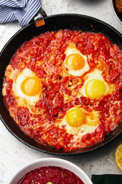 geleneksel Yahudi ve Orta Doğu yemek shakshuka, İsrail mutfağı kavramı