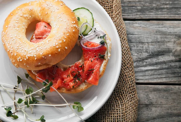 Bagel Salmon Fish Cream Cheese Cucumber Fresh Radish Slices White — Stock Photo, Image