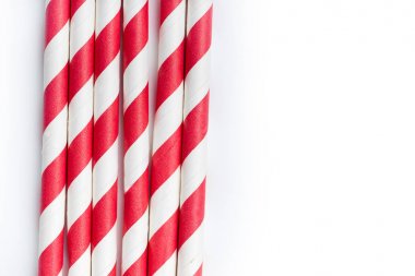 payet beyaz zemin üzerine izole içmek kırmızı ve beyaz parti yığını yakın çekim 