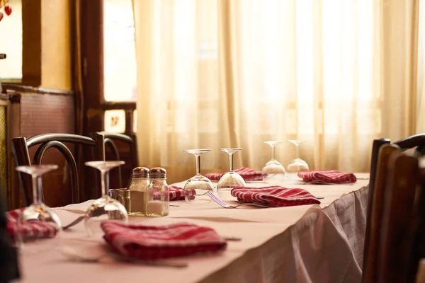 전통적 프랑스 레스토랑 인테리어 — 스톡 사진