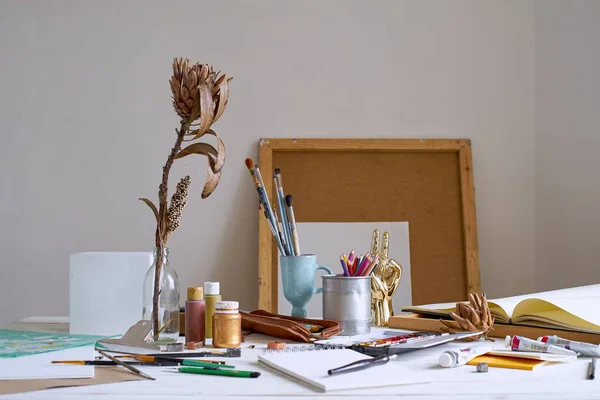 Intérieur Studio Peinture Artiste Indépendant Avec Des Formes Gypse Des — Photo