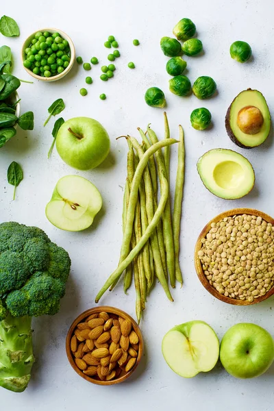 Creativo Plano Yacía Con Frutas Verduras Orgánicas Vegetarianas Saludables Mesa — Foto de Stock