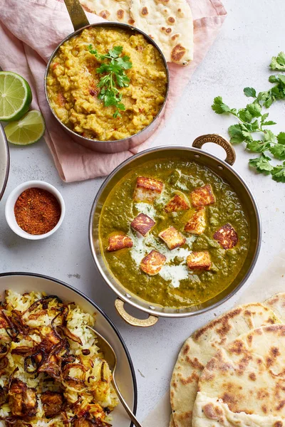 Tandoori Csirke Biryani Piros Lencse Curry Dal Rizzsel Naan Basmati — Stock Fotó