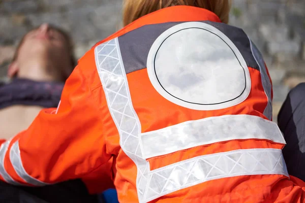 İş yerinde profesyonel sağlık görevlisi