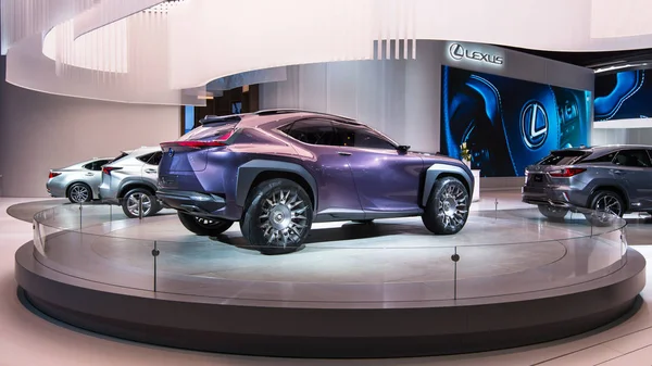 Voiture de Concept Lexus Ux — Photo