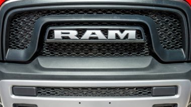 2016 Dodge Ram 1500 asi ızgara