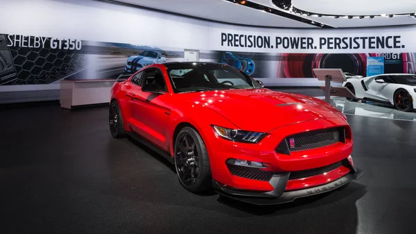 Ford Mustang Shelby GT350R 2016 — Photo
