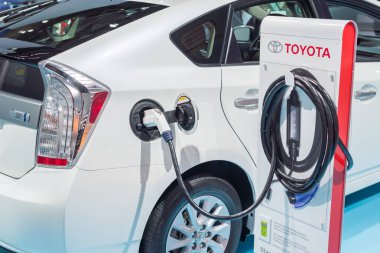 Toyota Prius Otomobil