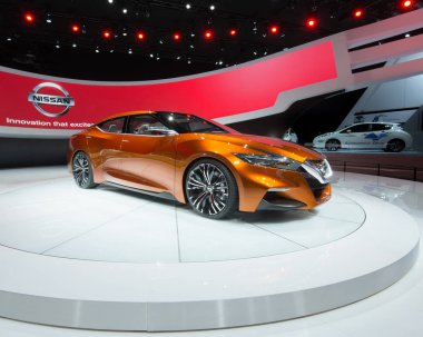Nissan spor Sedan Concept