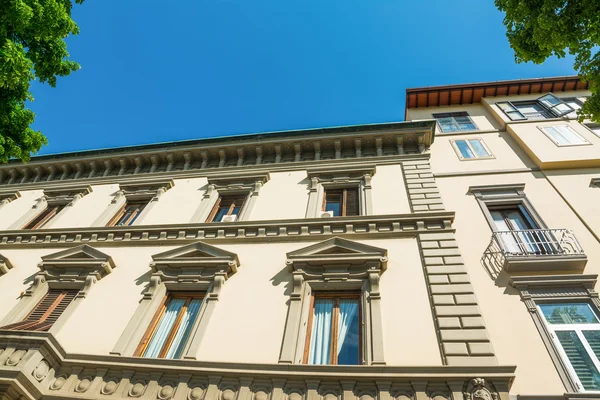 Elegant facade in Florence — Stock Photo, Image