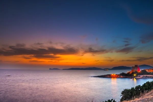 Kleurrijke hemel over Alghero — Stockfoto