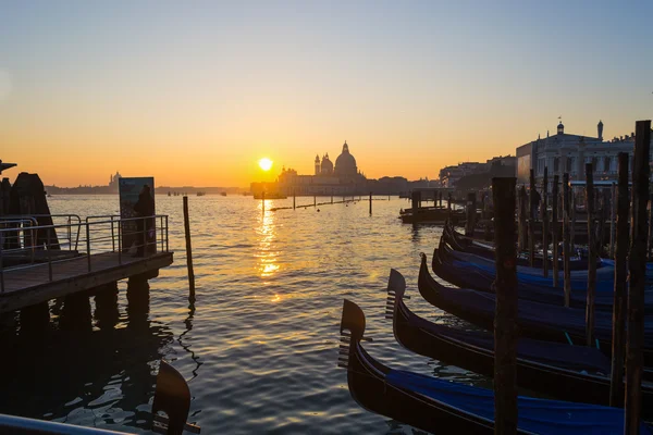 Gondole, przy placu San Marco w Wenecji — Zdjęcie stockowe