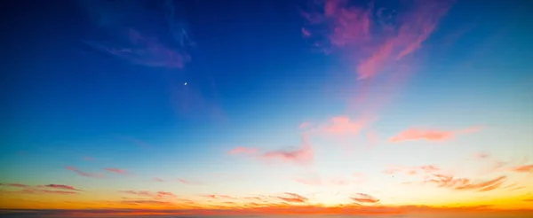 Céu colorido ao pôr do sol em San Diego — Fotografia de Stock