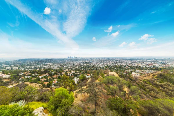 Cielo blu su Los Angeles — Foto Stock