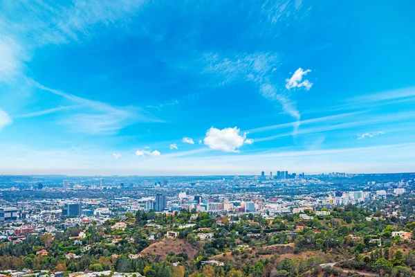 Los Angeles pod błękitne niebo — Zdjęcie stockowe