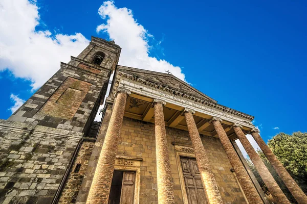 Vista frontale della cattedrale di Montalcino — Foto Stock