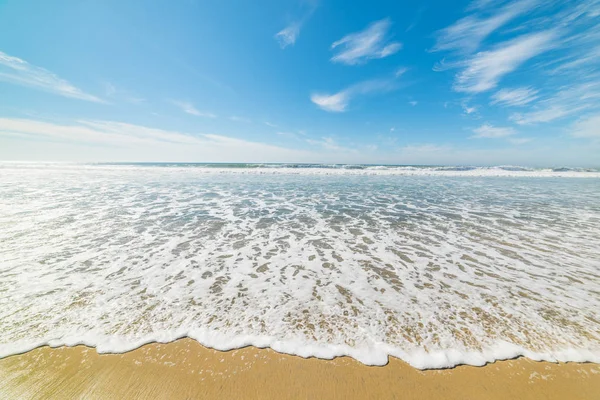 Beyaz su Pacific Beach — Stok fotoğraf