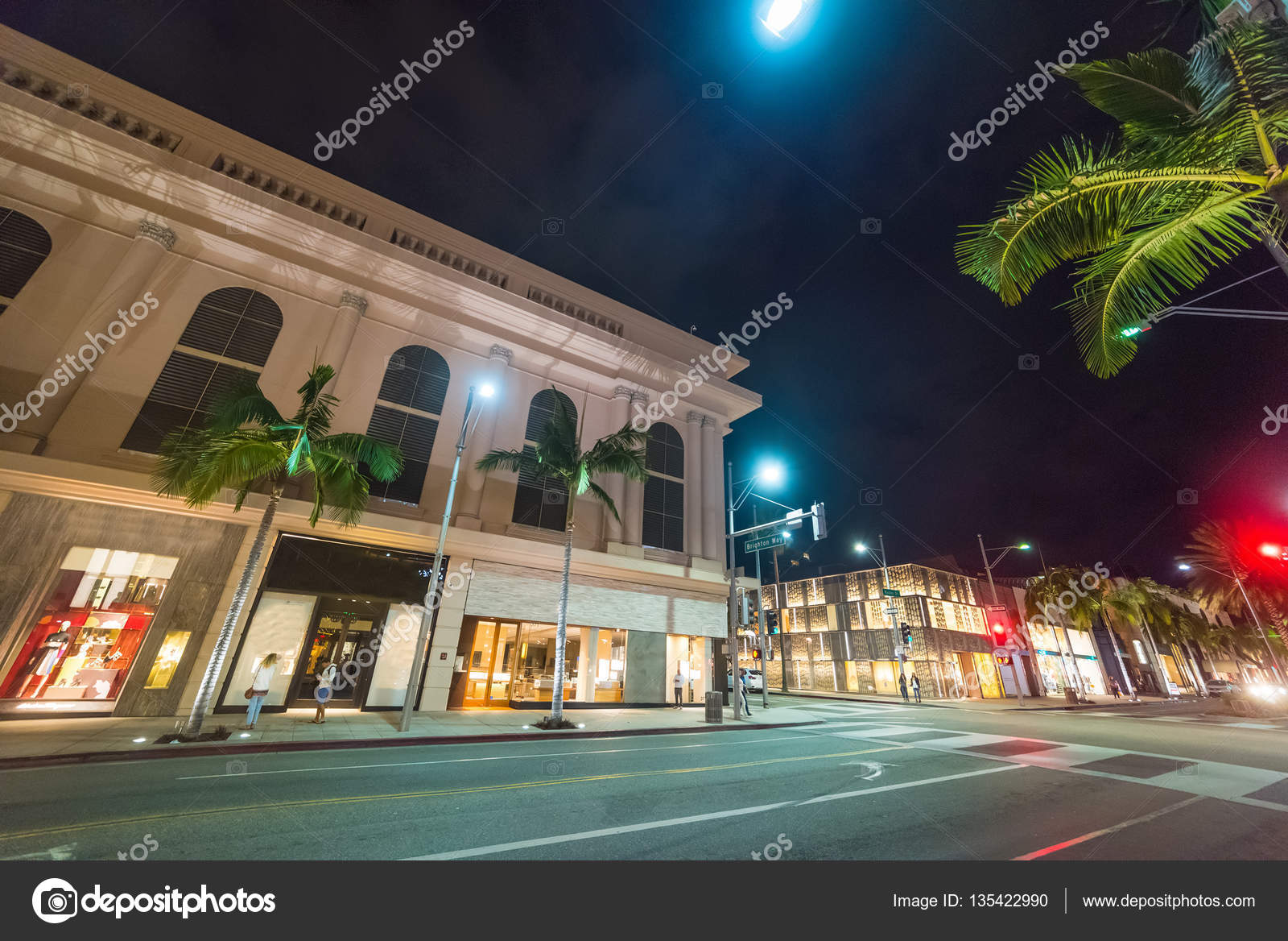 Rodeo Drive in Beverly Hills by night Stock Photo by ©AlKan32