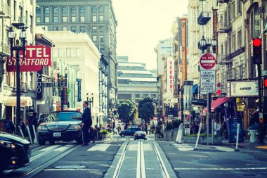 San Francisco'nun merkezindeki şehir hayatı