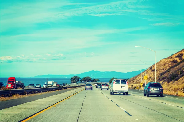 Čisté nebe nad Pacific Coast Highway — Stock fotografie