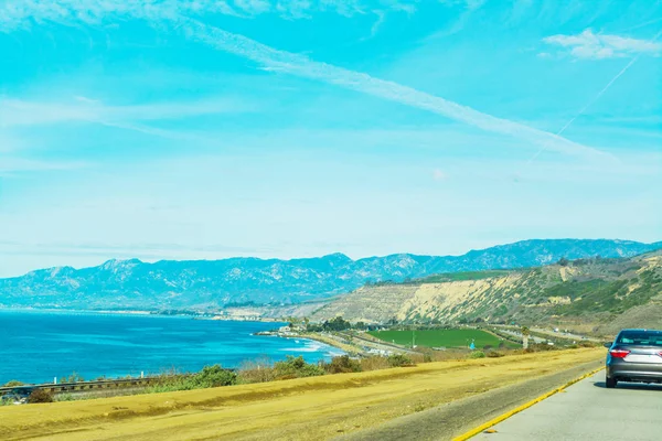 Pazifikküste Highway an einem sonnigen Tag — Stockfoto