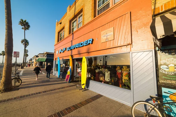 Surf shop in Newport Beach — Stock Photo, Image