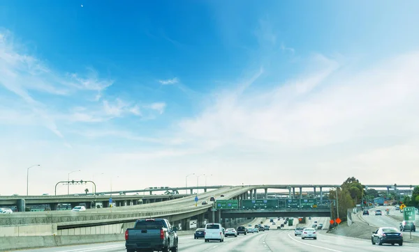 Ruch w 110 freeway w Los Angeles — Zdjęcie stockowe