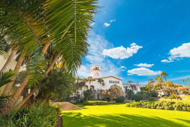 Güneşli bir günde Santa Barbara Adliye