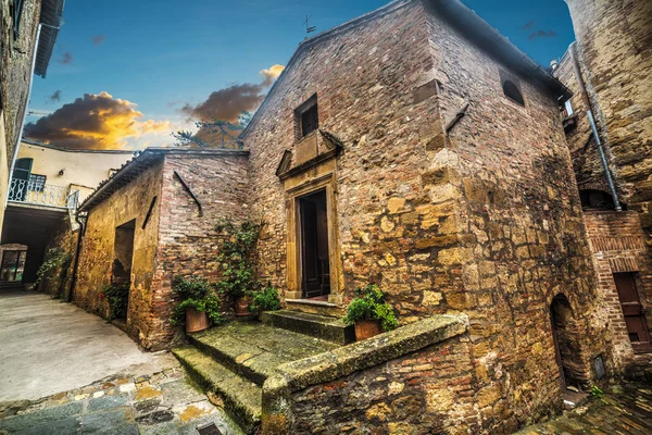 Landhaus in der Toskana — Stockfoto