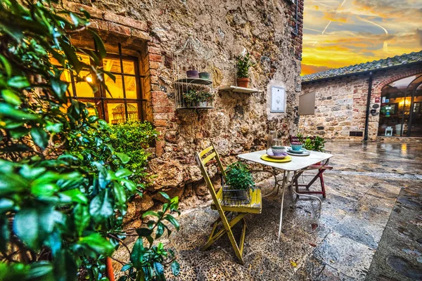 Monteriggioni antika köşede — Stok fotoğraf