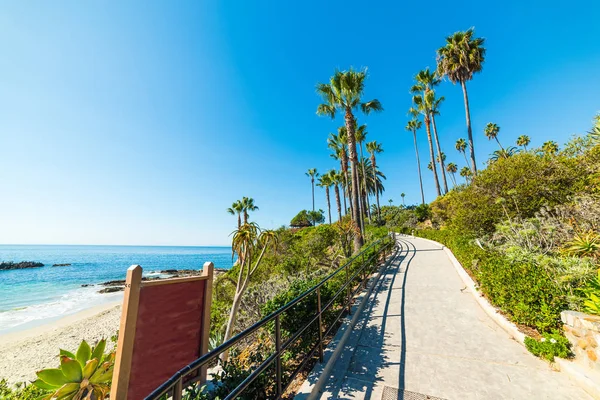 Walk path in Laguna Beach — Stock Photo, Image