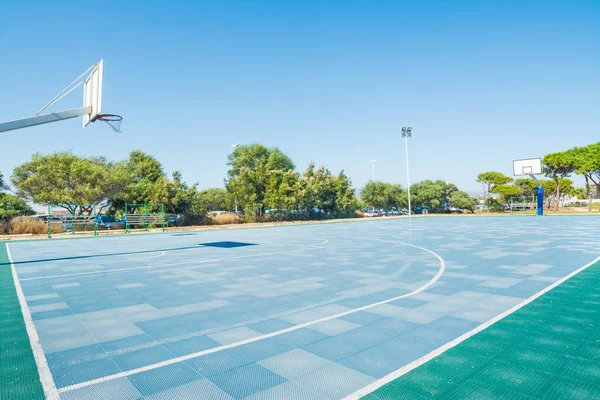 Quadra de basquete em Cagliari — Fotografia de Stock