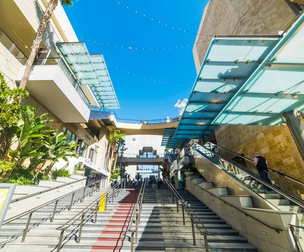 Escalera en Hollywood & Highland centro comercial — Foto de Stock