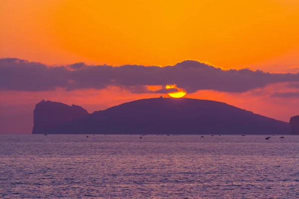 Rosa solnedgång i Capo Caccia — Stockfoto