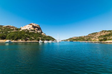 gökyüzü Poltu Quatu Limanı temizleyin