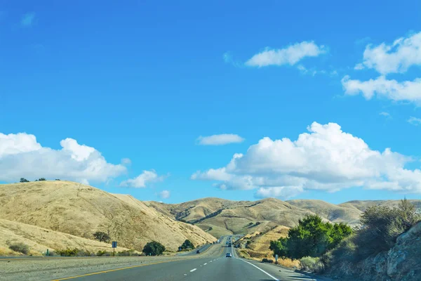 Interstate 5 az trafik — Stok fotoğraf