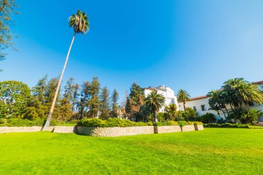 Santa Barbara'da batık bahçeleri
