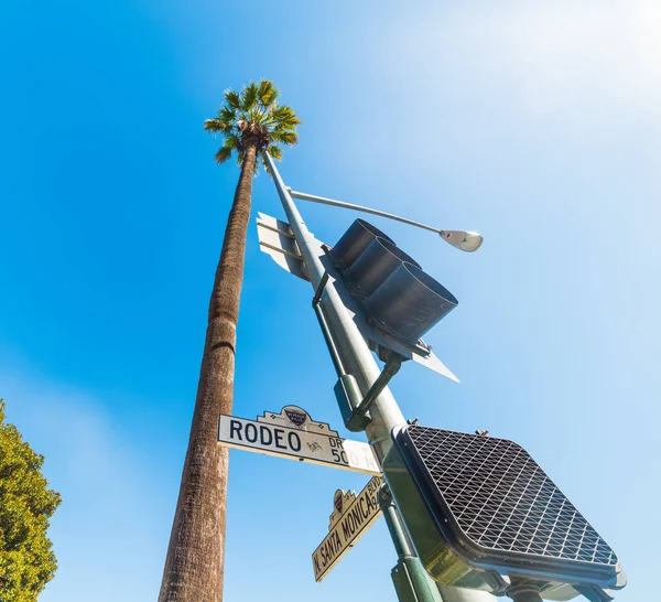 Dopravní značka Rodeo Drive v Beverly Hills — Stock fotografie