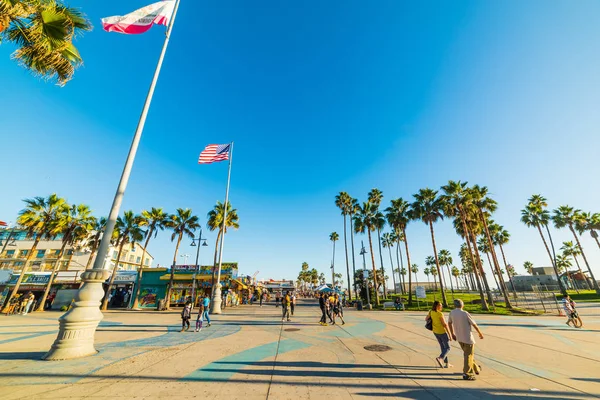 Promenáda v Venice beach — Stock fotografie