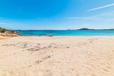 Liscia Ruja güneşli bir günde