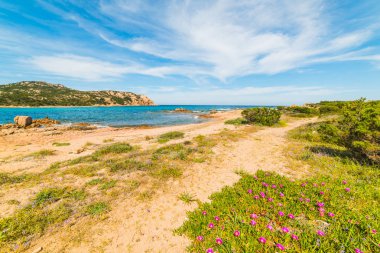 Porto Liccia bulutlu bir günde