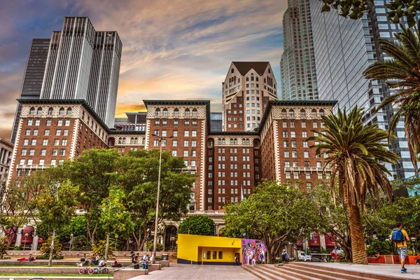 Gece karanlığında kare Pershing insanlarda