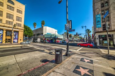 Kavşak Hollywood blvd ve çınar ave
